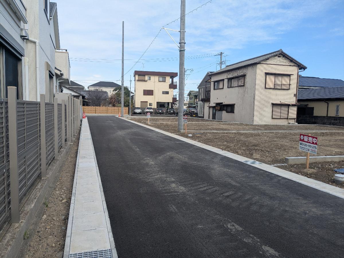 区画10～12の道路と土地です。　