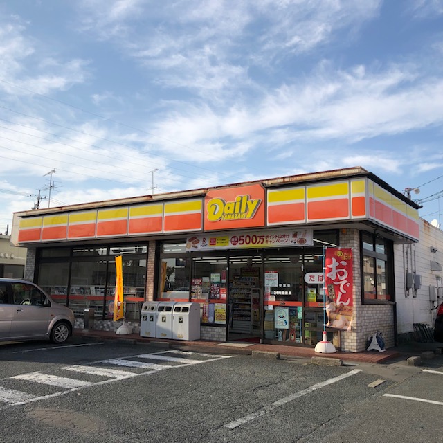 袋井市愛野 モデルハウス デイリーヤマザキ　方丈店まで約1.7km（車で約6分）　DAISOやマムの近くに立地しています。