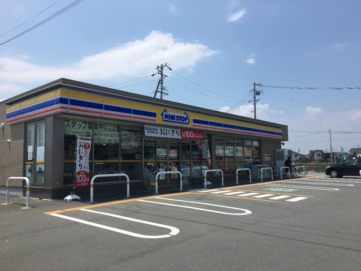 伊勢市小俣町本町　一条タウン 戸建 ミニストップ伊勢小俣町本町店まで約650m（徒歩9分）　24時間営業ちょっとしたお買い物など近くにコンビニが徒歩圏内にあるととても便利です。