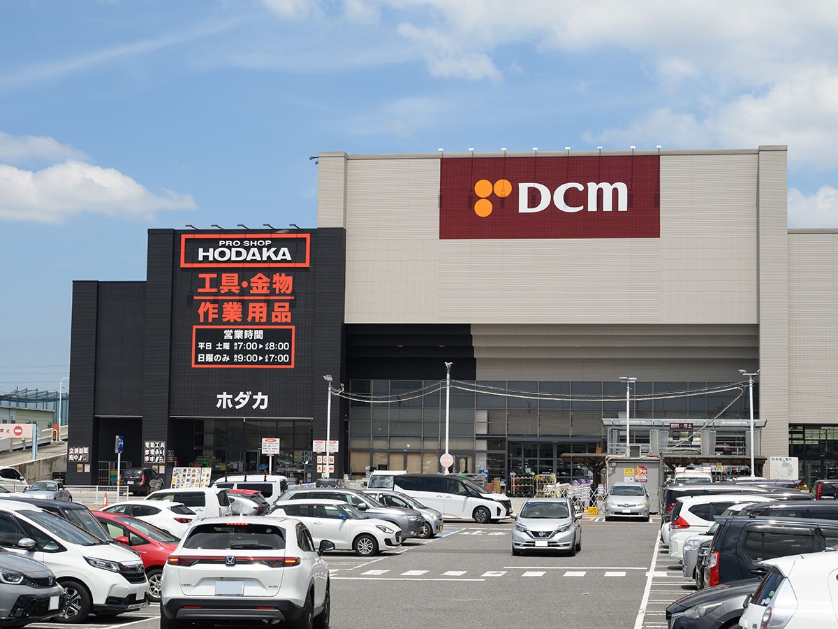 DCM鈴鹿店まで約650m～740m（車で約3分）　ショッピングパーク内にあるホームセンターです。