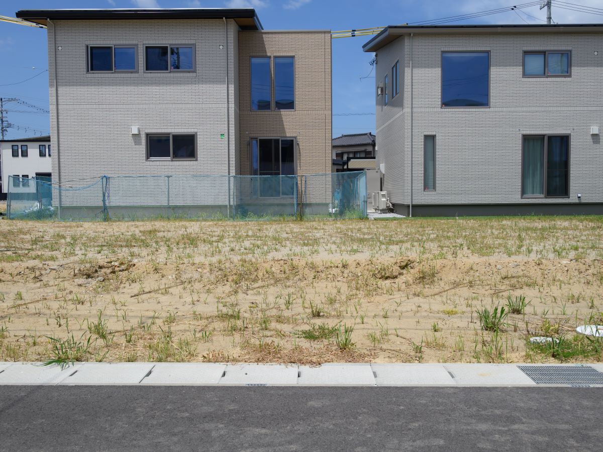 イイコトテラス鈴鹿市北玉垣町