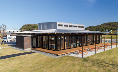 まちの交流拠点となっている「U-プレイス伊達」(約500m)は、伊達市の指定避難所に登録されています。さらにソラチエは、ハザードマップに入らないエリアで、地盤も安定。もしもの時の安心感もあります。