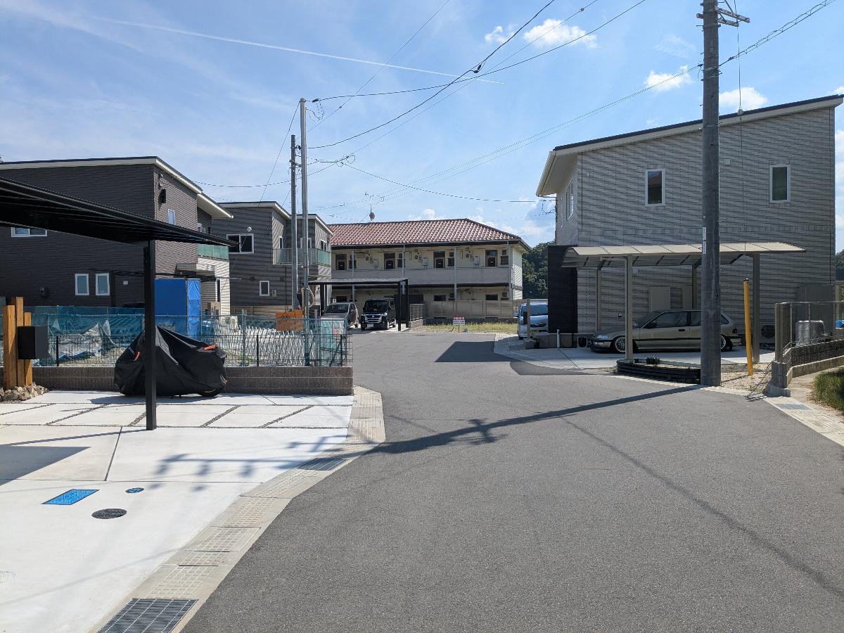 No.7　分譲地入り口側より街並　