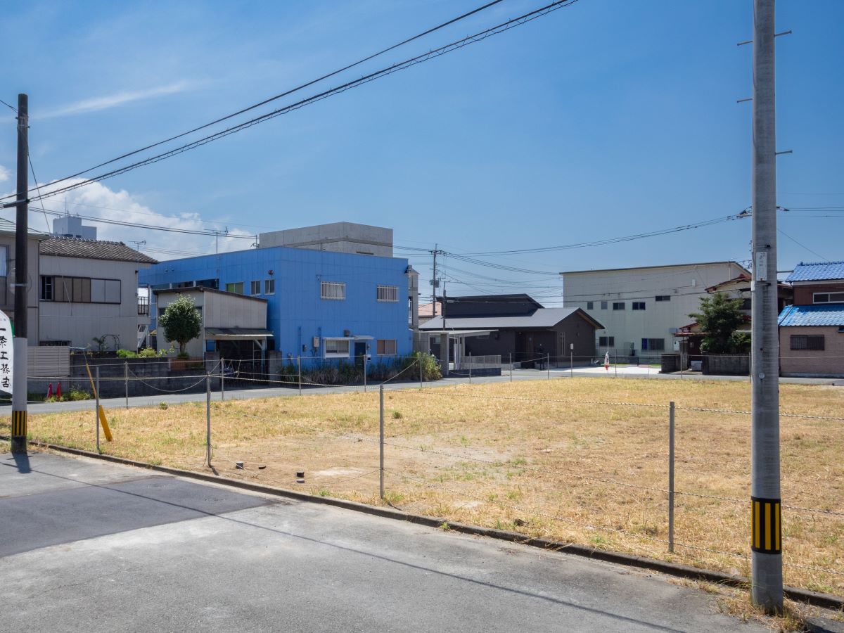 区画3、4　小中学校も無理なく通える距離にあり、忙しい朝も安心です☆　