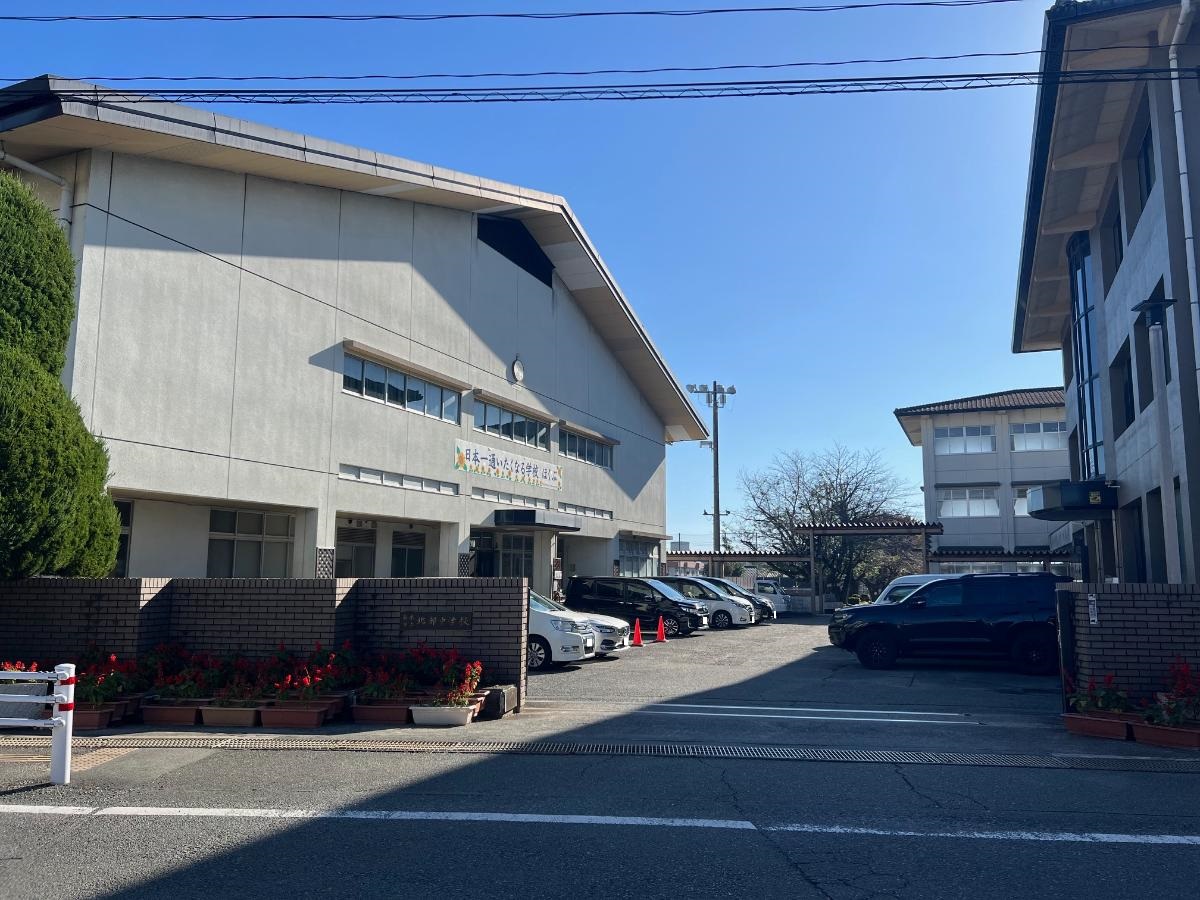 熊本市立北部中学校まで約2km（徒歩25分）　各部活に力を入れた、歴史の古い学校です。
