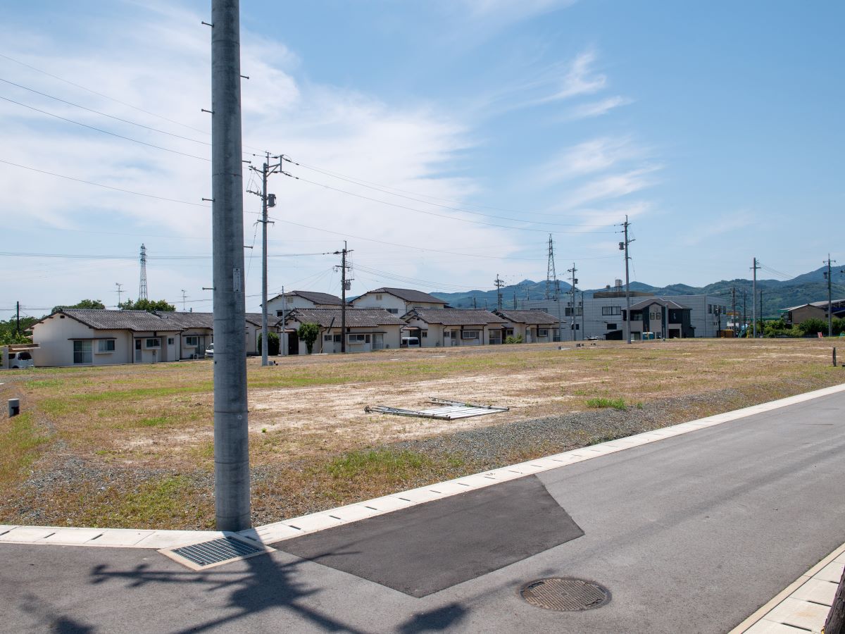 区画1、2　幼稚園まで車で約7分！子育て世代の方にも安心な分譲地です！　