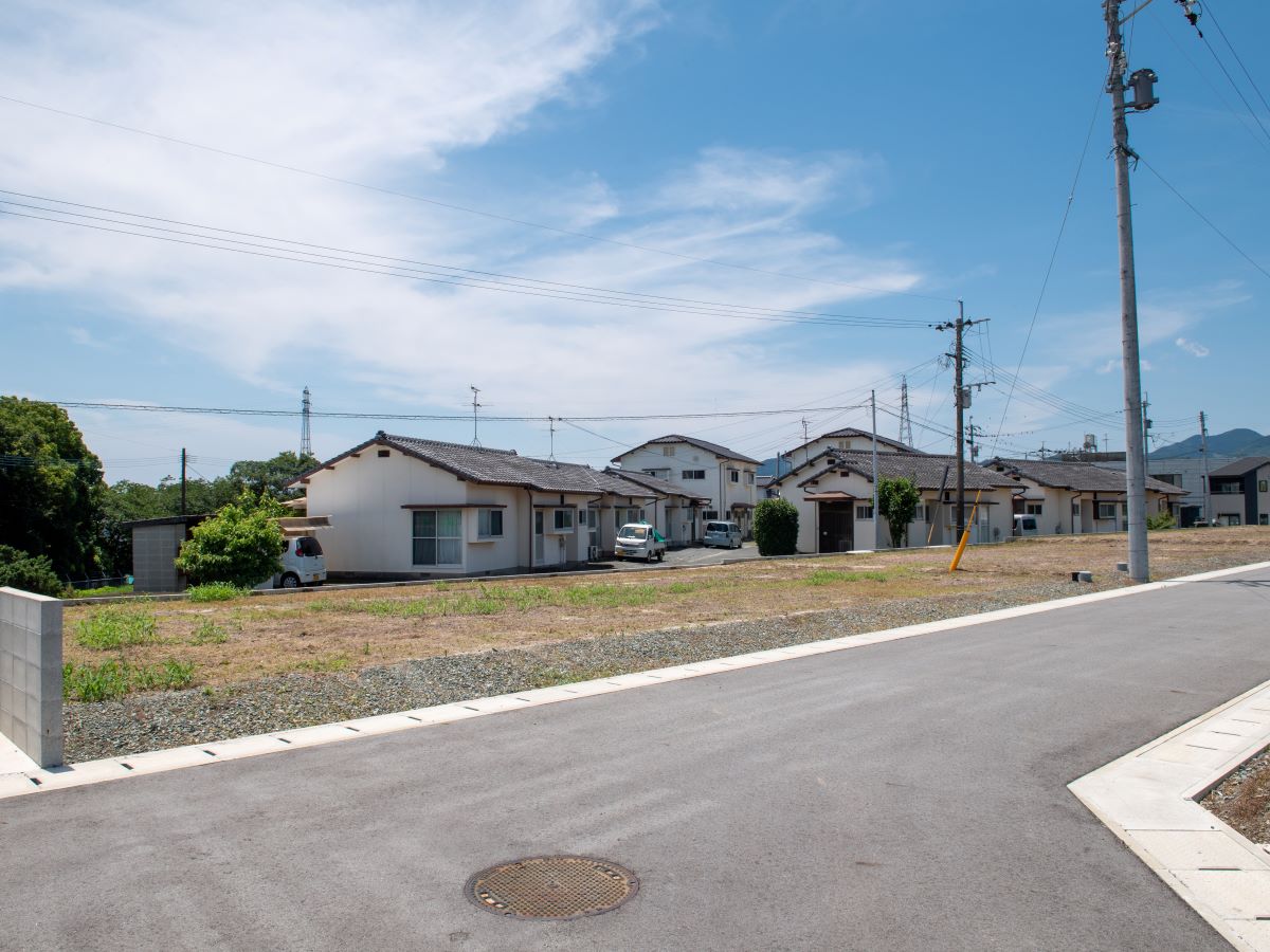 区画11、12　実際に立地や環境を確認してみませんか？ご見学予約お待ちしております！　