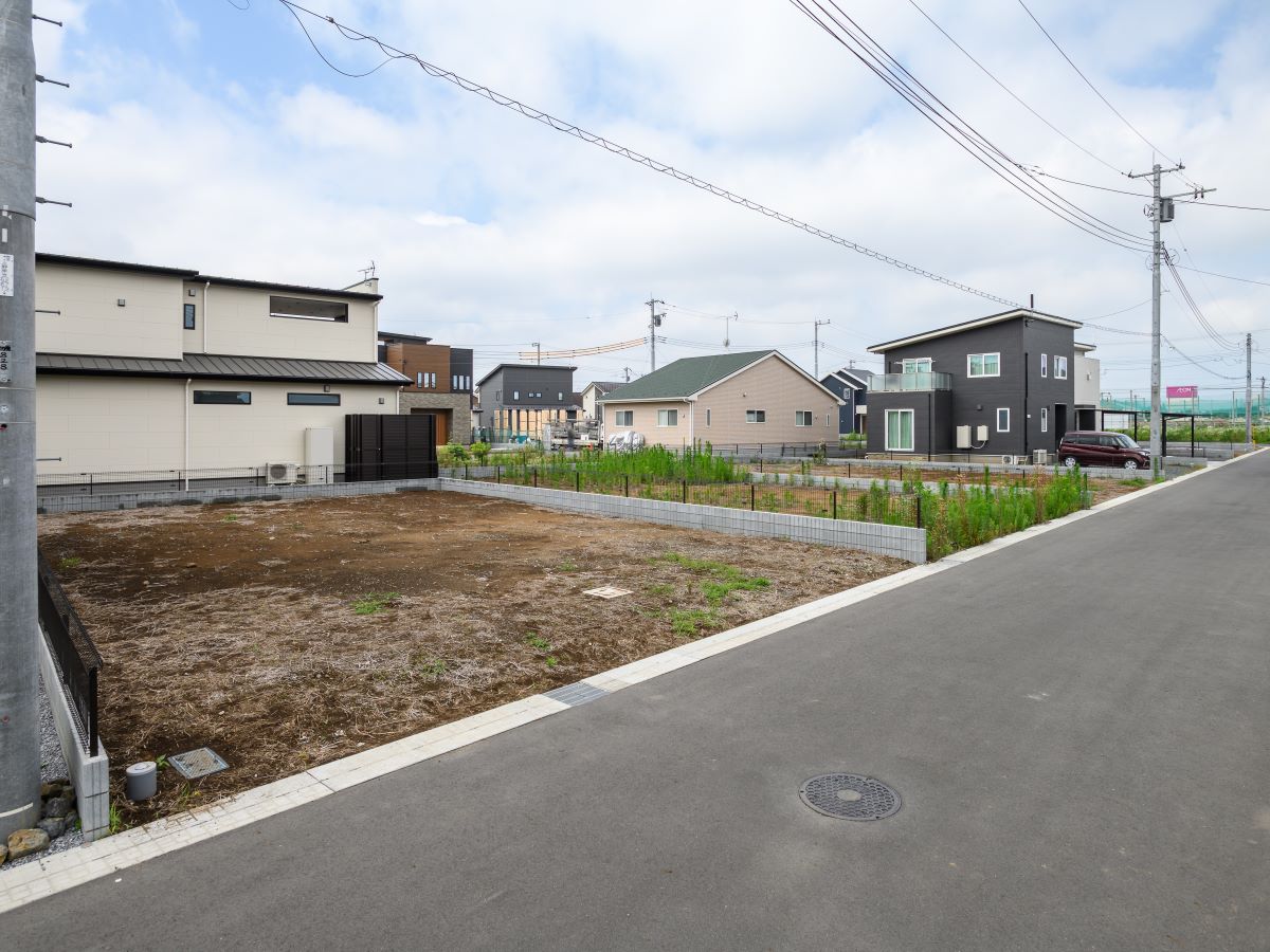 分譲地北東側から撮影した様子です。　
