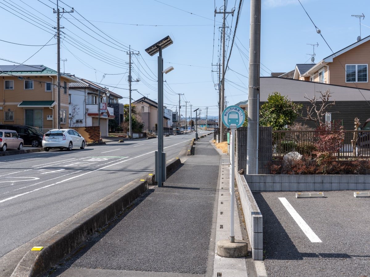 「美原町中央」バス停まで約130m～190m（徒歩2分～3分）　最寄のバス停です。※最新の時刻表は運行会社様のHPなどをご確認ください。