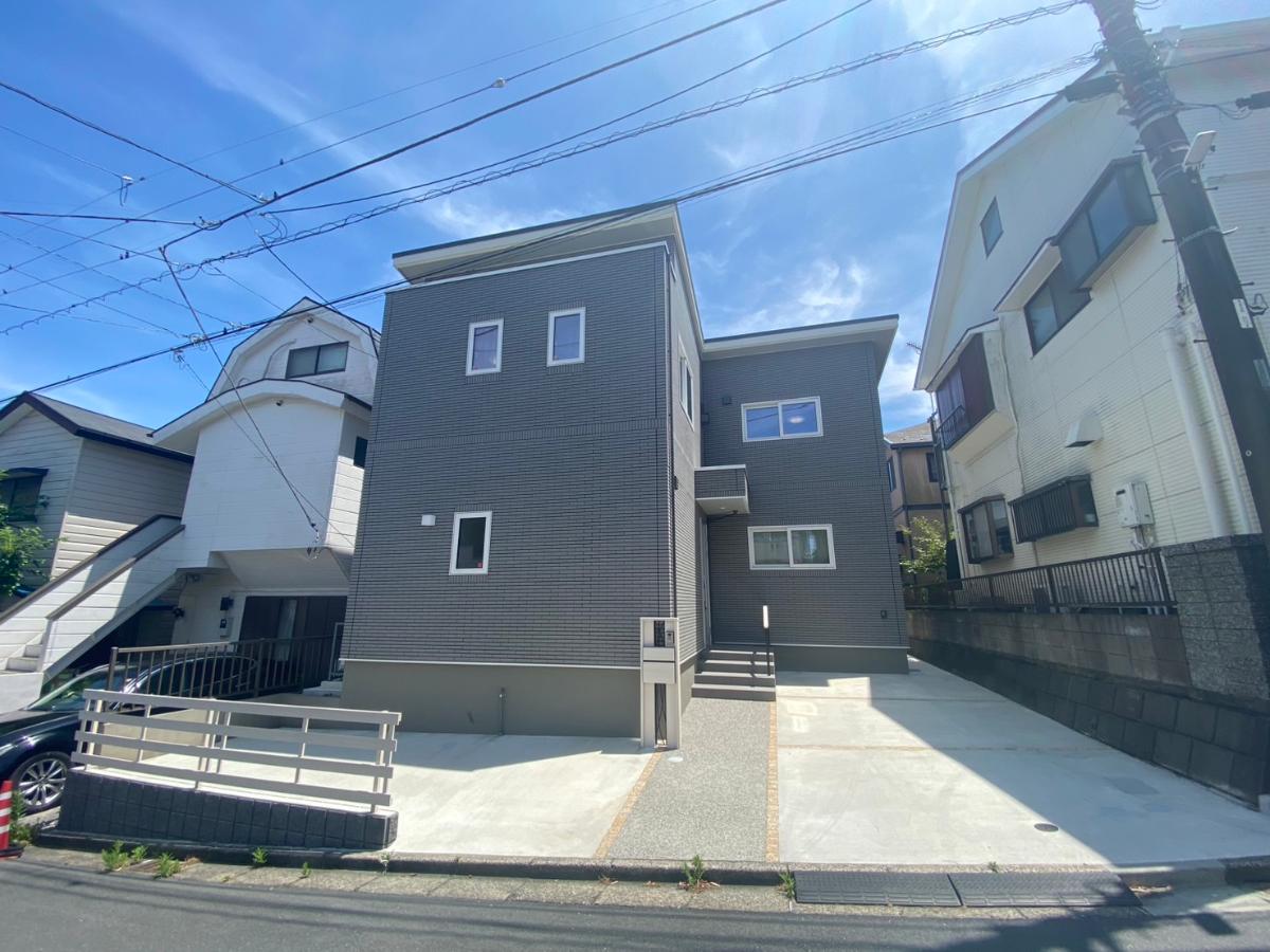 横須賀市粟田宿泊体験棟 モデルハウス 区画番号No.1 駐車スペース2台分