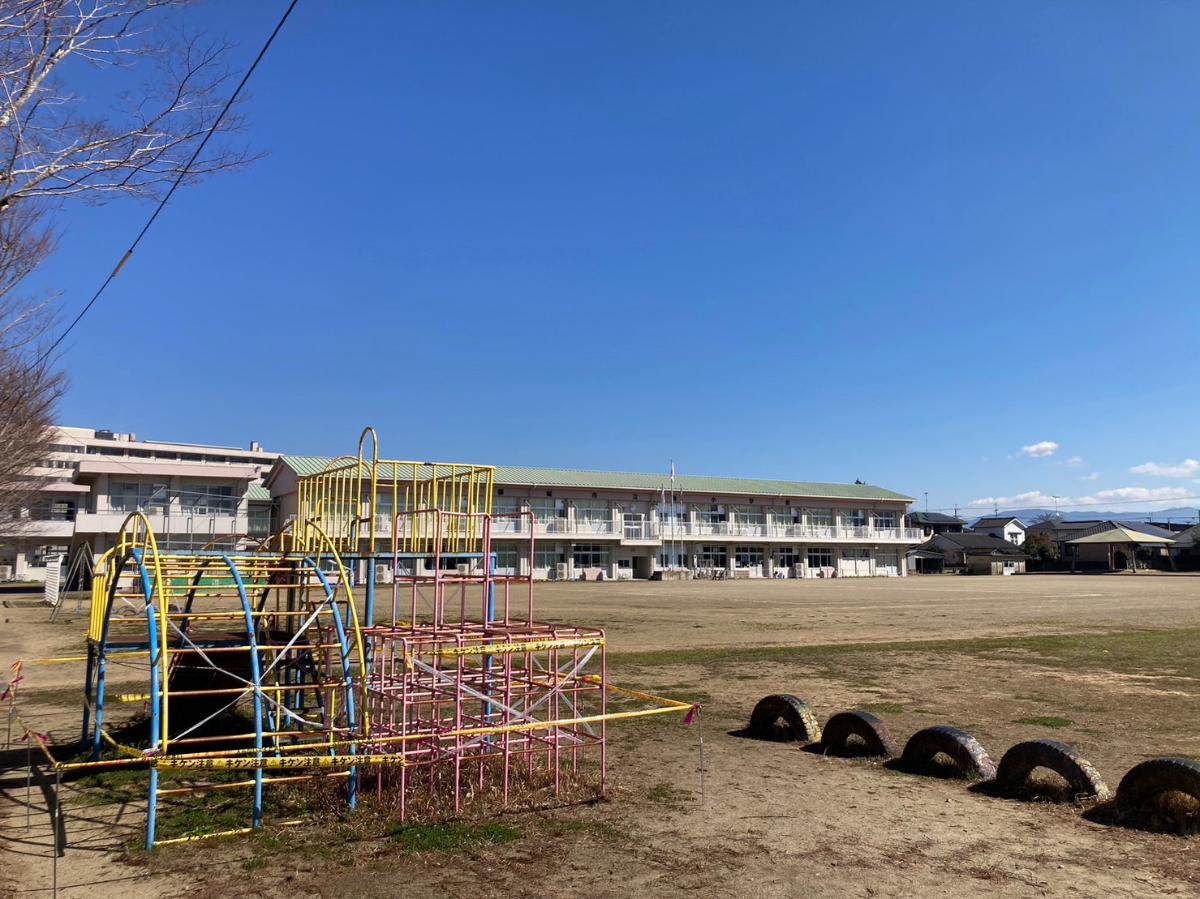 イイコトテラス都城下長飯 土地 都城市立南小学校まで約2km（徒歩25分）　徒歩で少し距離がありますが、通学路に踏切を使わないので安心です。