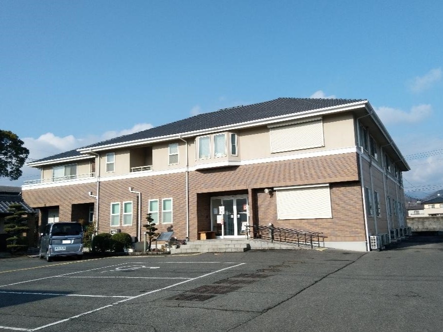 唐川医院まで約500m 小児科、内科が診療科目の医院です。