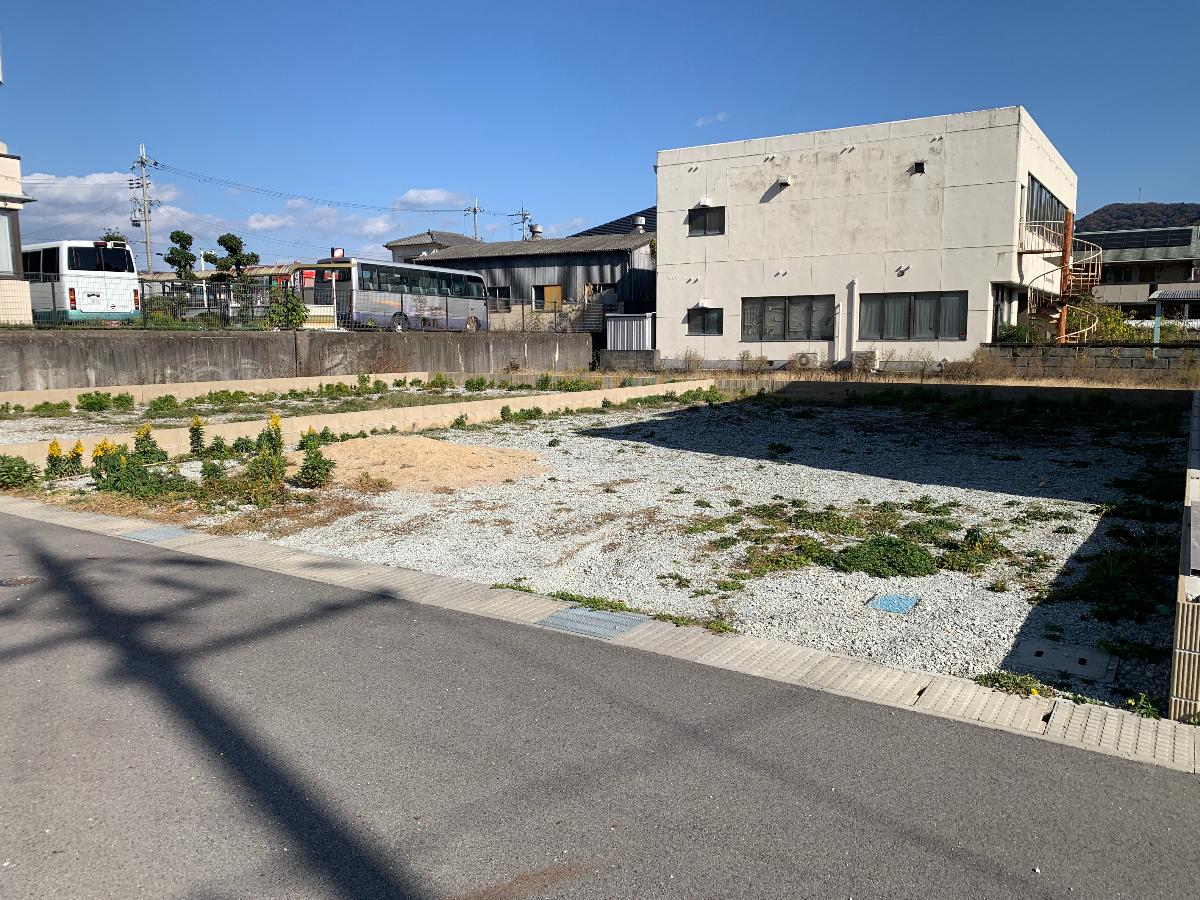 アイタウン西脇市野村町 土地 スーパーなども近くにあります！（写真：区画３）　