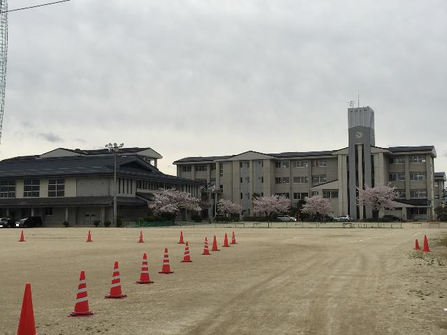 Ｉ－ｔｏｗｎ　松尾明Ⅲ 土地 緑ヶ丘中学校まで約1.1km（徒歩14分）　飯田一の生徒数。下伊那有数の大規模校。