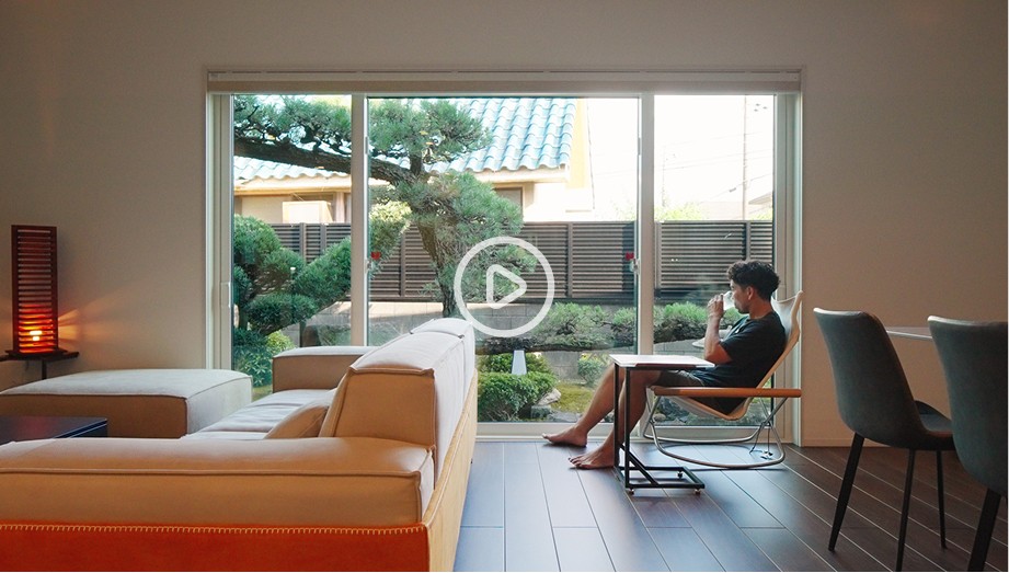 動画：和モダンの空間、窓から眺める日本庭園をシンボルに