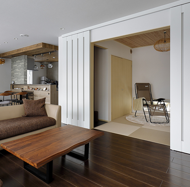 こだわり抜いた２階リビングの住まい。