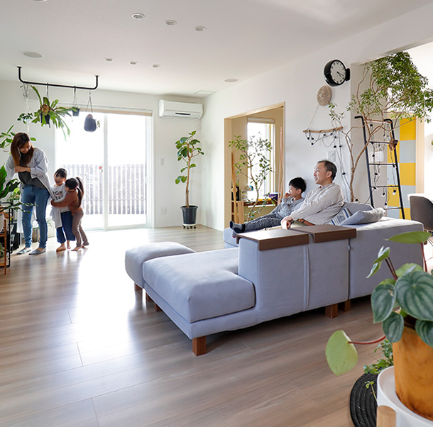 たくさんの緑に囲まれた、ボタニカルな生活。