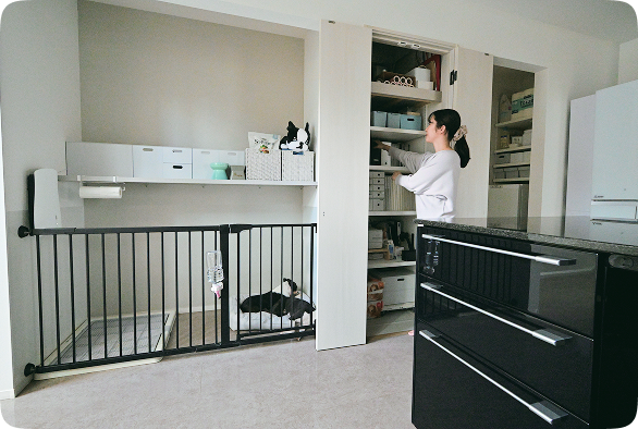 ❹ LDKの中心に犬専用スペースを計画