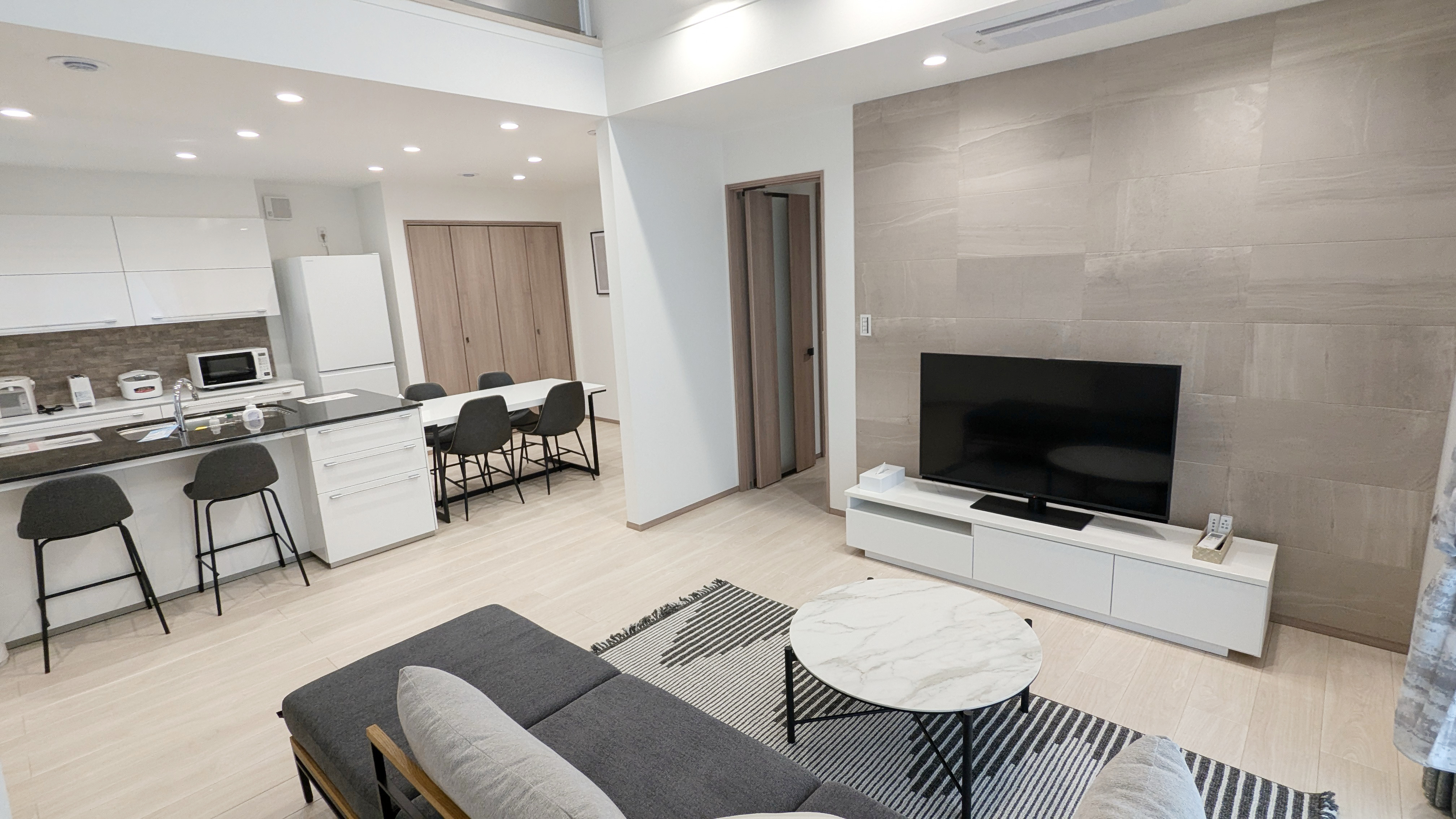 リビングダイニング