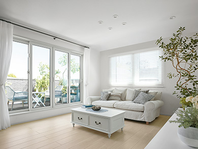 BLOSSOM WHITE